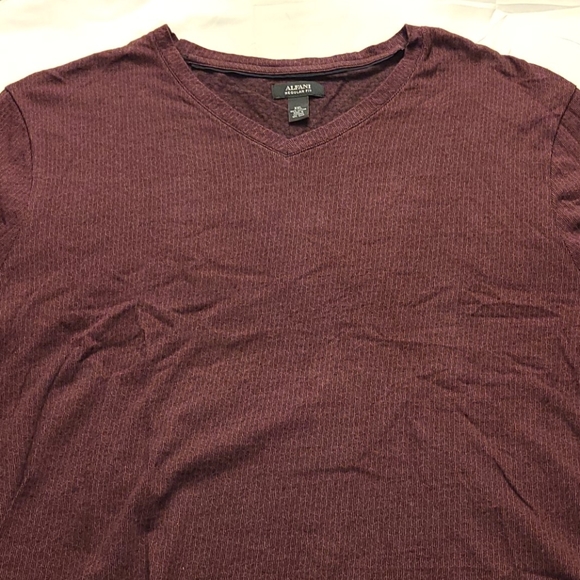 Alfani long-sleeve V-neck fire red tee - Picture 3 of 16